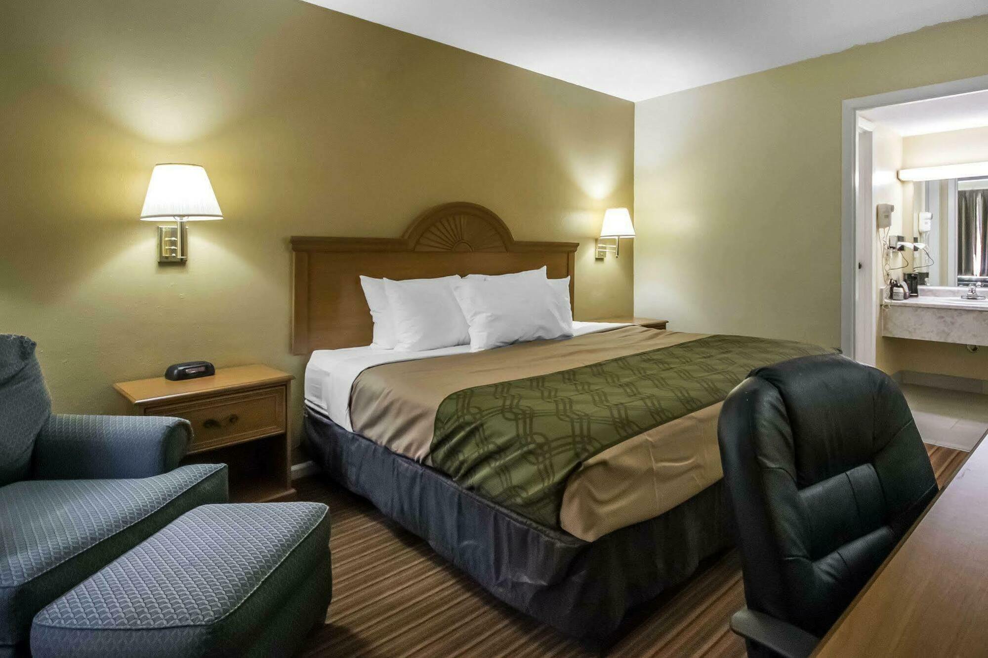 Econo Lodge Erlanger - Cincinnati Airport Bagian luar foto